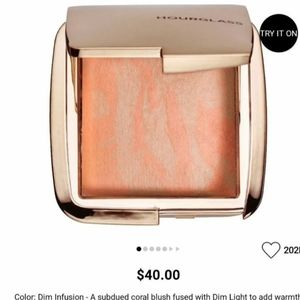 Hourglass ambient lighting blush
